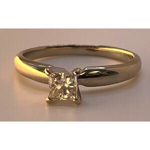 .4 Carat Diamond Princess Cut Ring Set in 14K White Gold 2.7G, Size 6.75